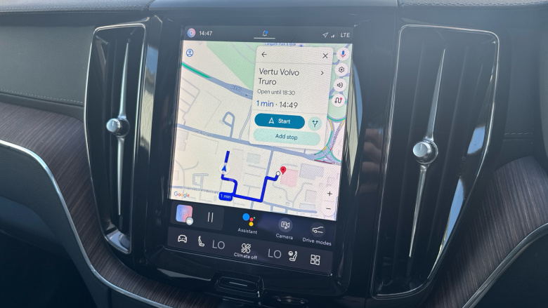 Volvo XC60 2.0 T8 [455] RC PHEV Ultimate Dark 5dr AWD Gtron Estate